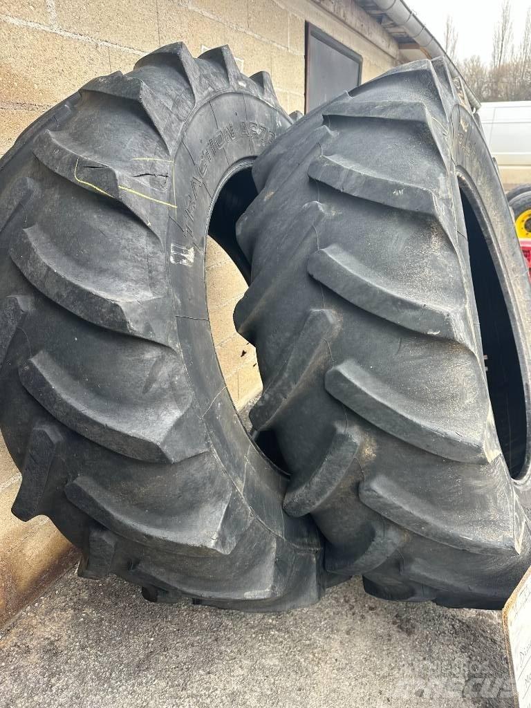 Barum 520/70R38 Rehvid, rattad ja veljed