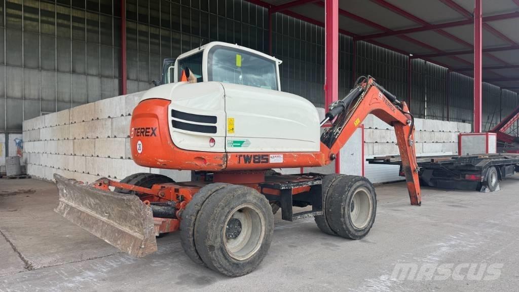 Yanmar TW 85 Ratasekskavaatorid