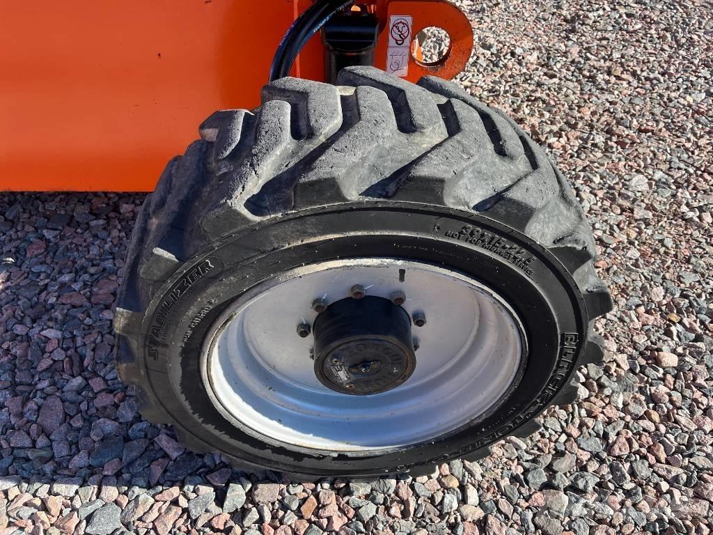 JLG 660 SJ Teleskoop poomtõstukid