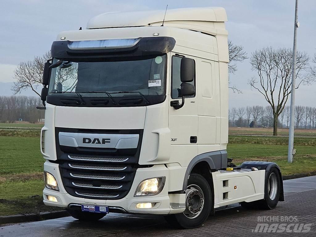 DAF XF 450 Sadulveokid