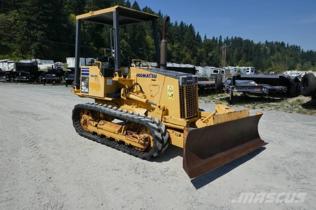 Komatsu D 21 A-8 Buldooserid