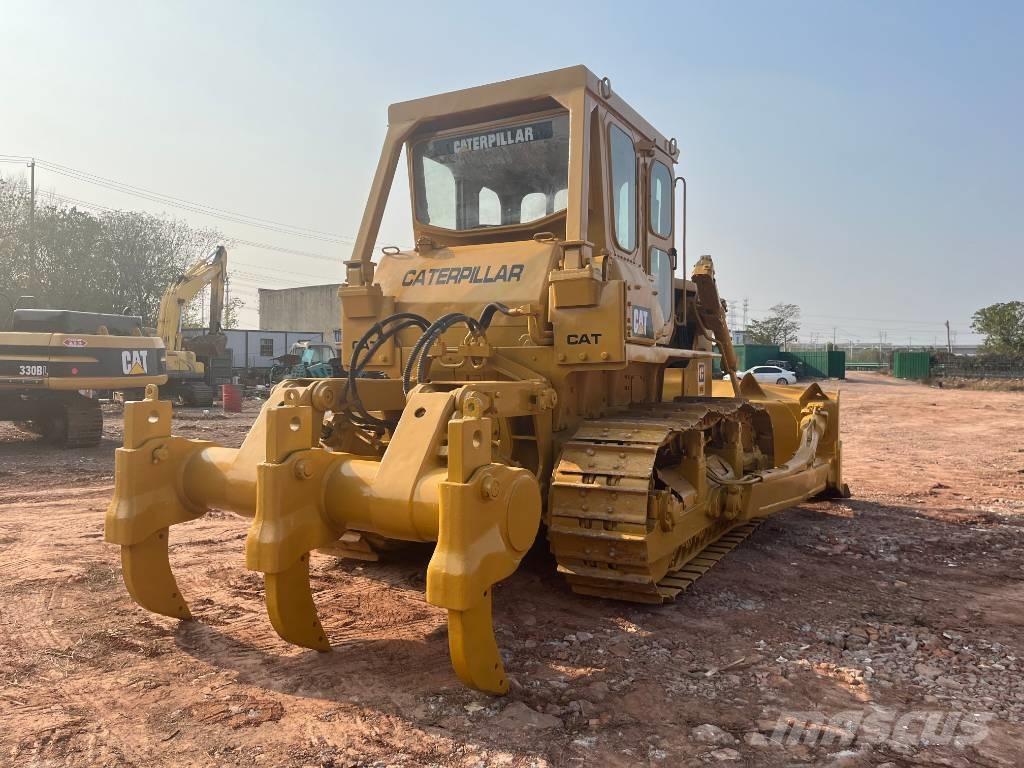 CAT D7G Buldooserid