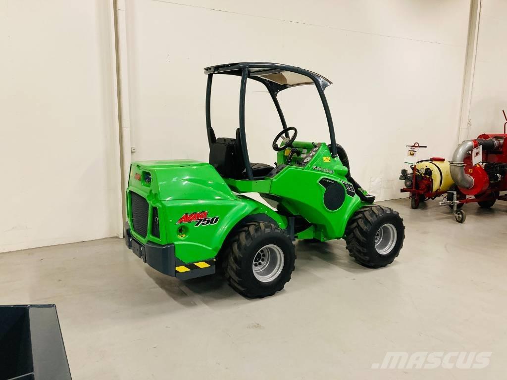 Avant 750 Väikelaadurid