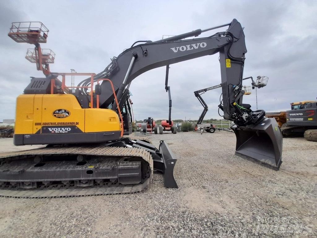 Volvo ECR 355 E Roomikekskavaatorid