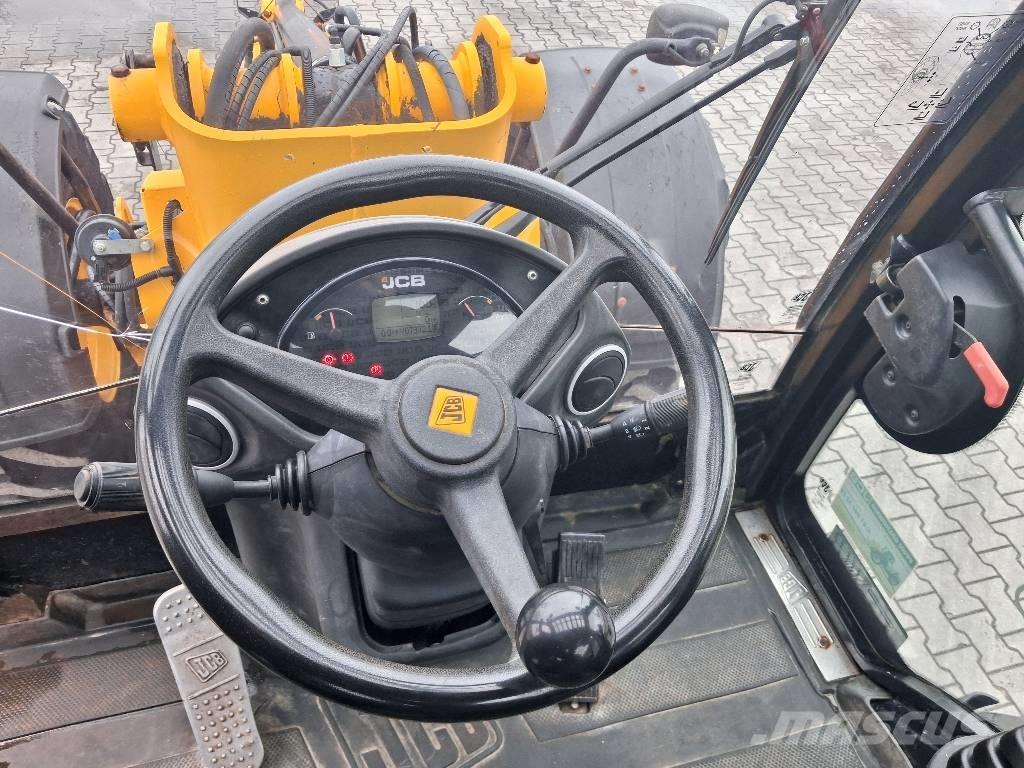 JCB TM 320 AGRI Põllumajanduslikud teleskoopkäitlejad