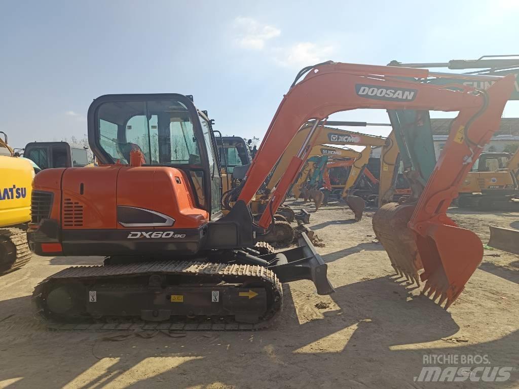 Doosan DX 60-9 C Roomikekskavaatorid