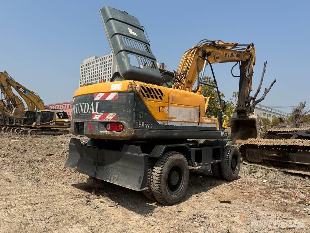 Hyundai R150W-9 Ratasekskavaatorid