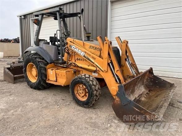 CASE 570M XT Rataslaadurid