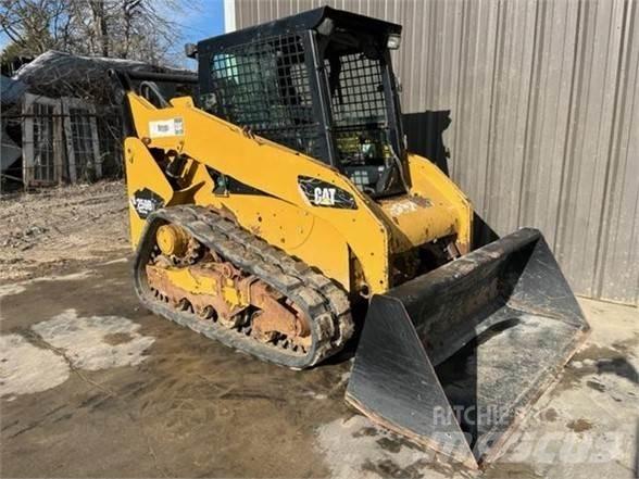 CAT 259B3 Kompaktlaadurid