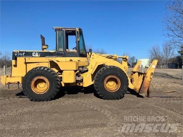 CAT 950F Rataslaadurid