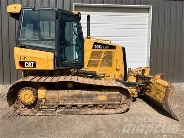 CAT D3K2 LGP Buldooserid