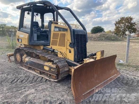 CAT D3K2 XL Buldooserid