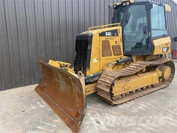 CAT D4K2 XL Buldooserid