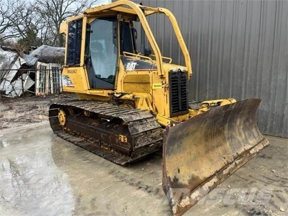 CAT D5G LGP Buldooserid