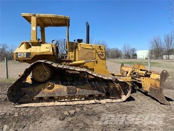 CAT D5H LGP II Buldooserid