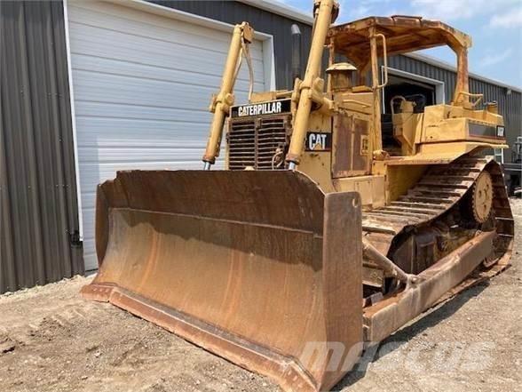 CAT D6H Buldooserid