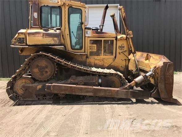 CAT D6H XL Buldooserid