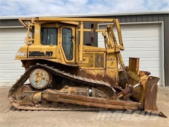 CAT D6H XL Buldooserid