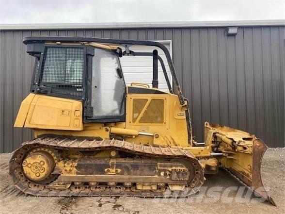 CAT D6K Buldooserid
