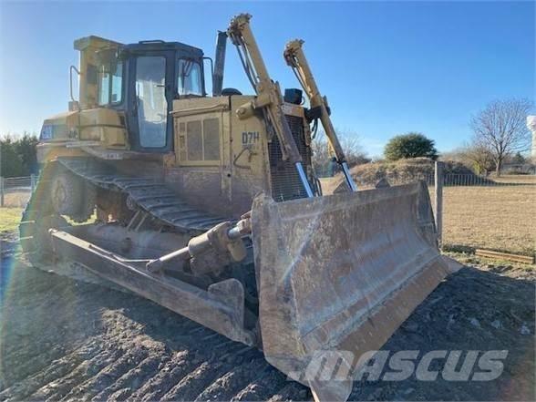 CAT D7H II Buldooserid