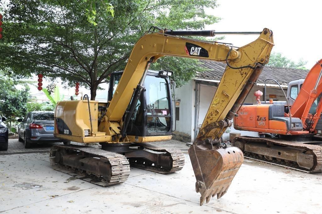 CAT 307 D Roomikekskavaatorid