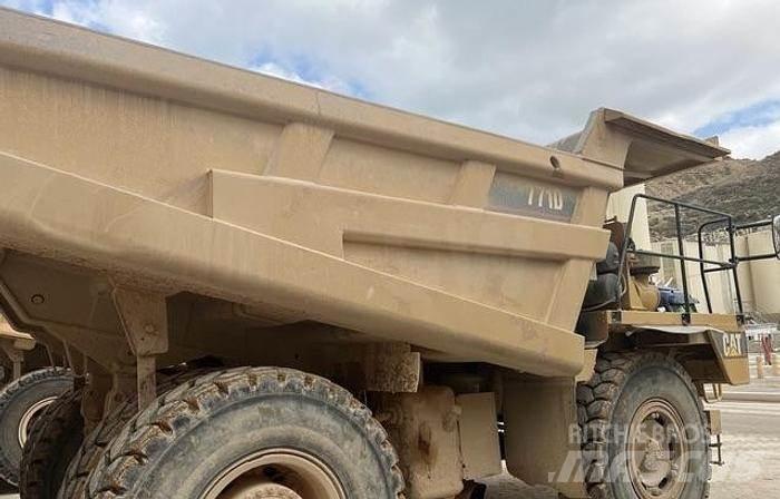 CAT 771D Väikekallurid
