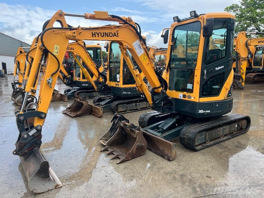 Hyundai R30 Z-9AK Miniekskavaatorid < 7 t