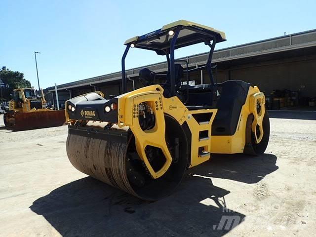 Bomag BW 206 AD-5 Ühe trumliga rullid