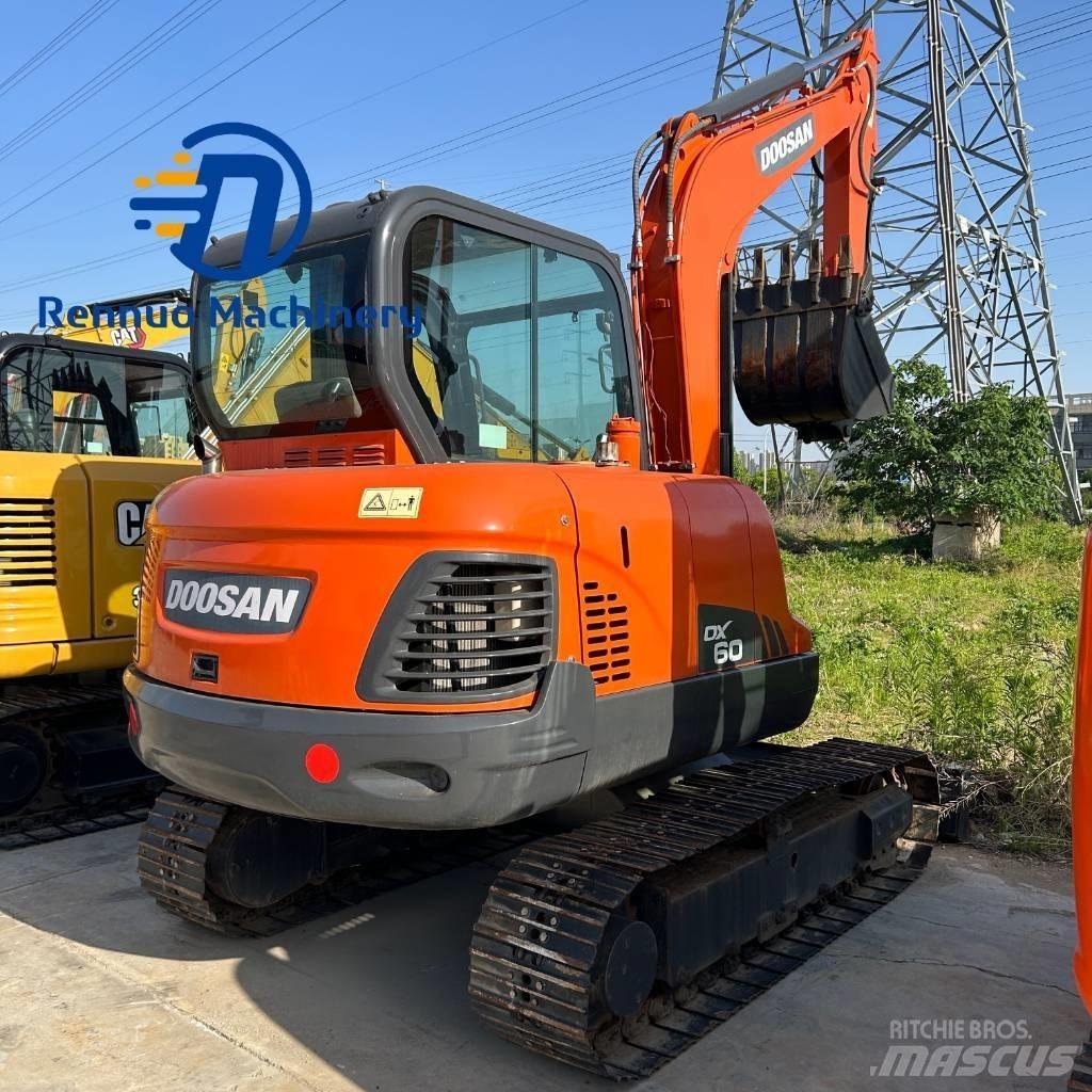 Doosan DX 60 Roomikekskavaatorid