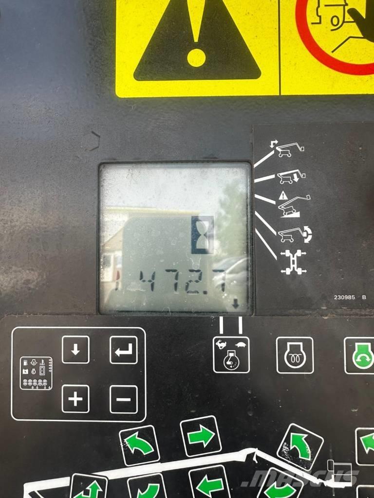 Genie ZX 135/70 Iseliikuvad poomtõstukid