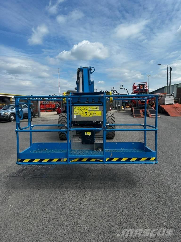 Genie ZX 135/70 Iseliikuvad poomtõstukid