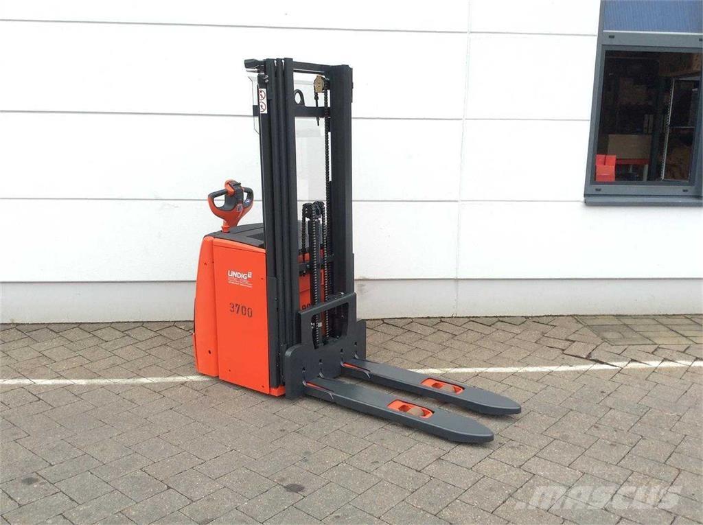 Linde L14 Platvormiga virnastajad