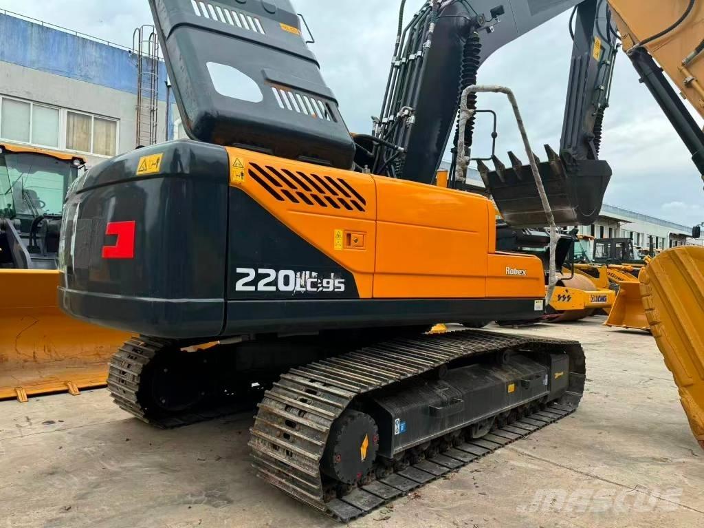 Hyundai R220LC-9S Roomikekskavaatorid