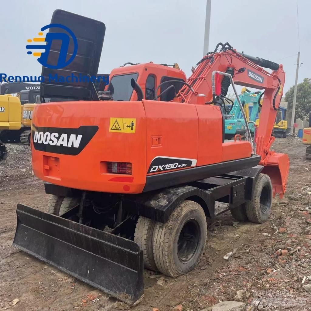 Doosan DX150W-7 Ratasekskavaatorid