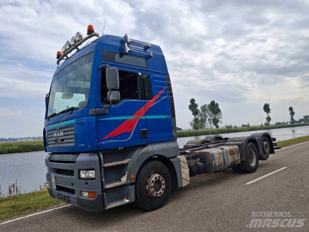 MAN TGA 26.390 6X2 Raamautod