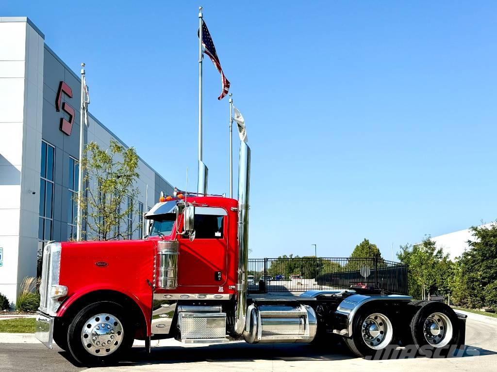 Peterbilt 389 Sadulveokid
