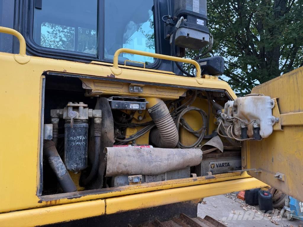 Komatsu D 65 PX-17 Buldooserid