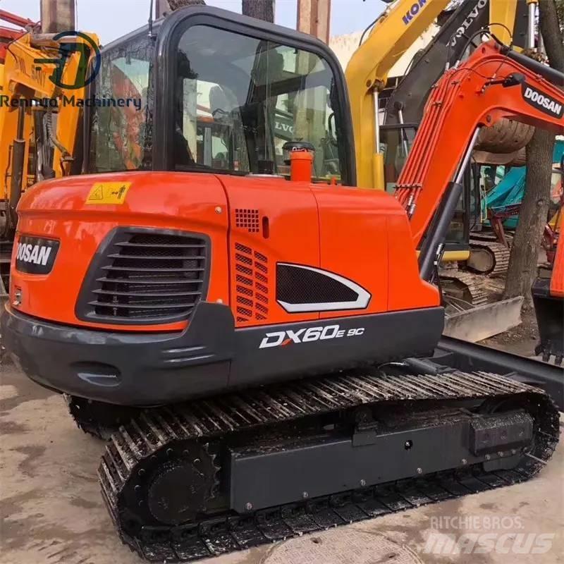 Doosan DX 60-9 C Roomikekskavaatorid