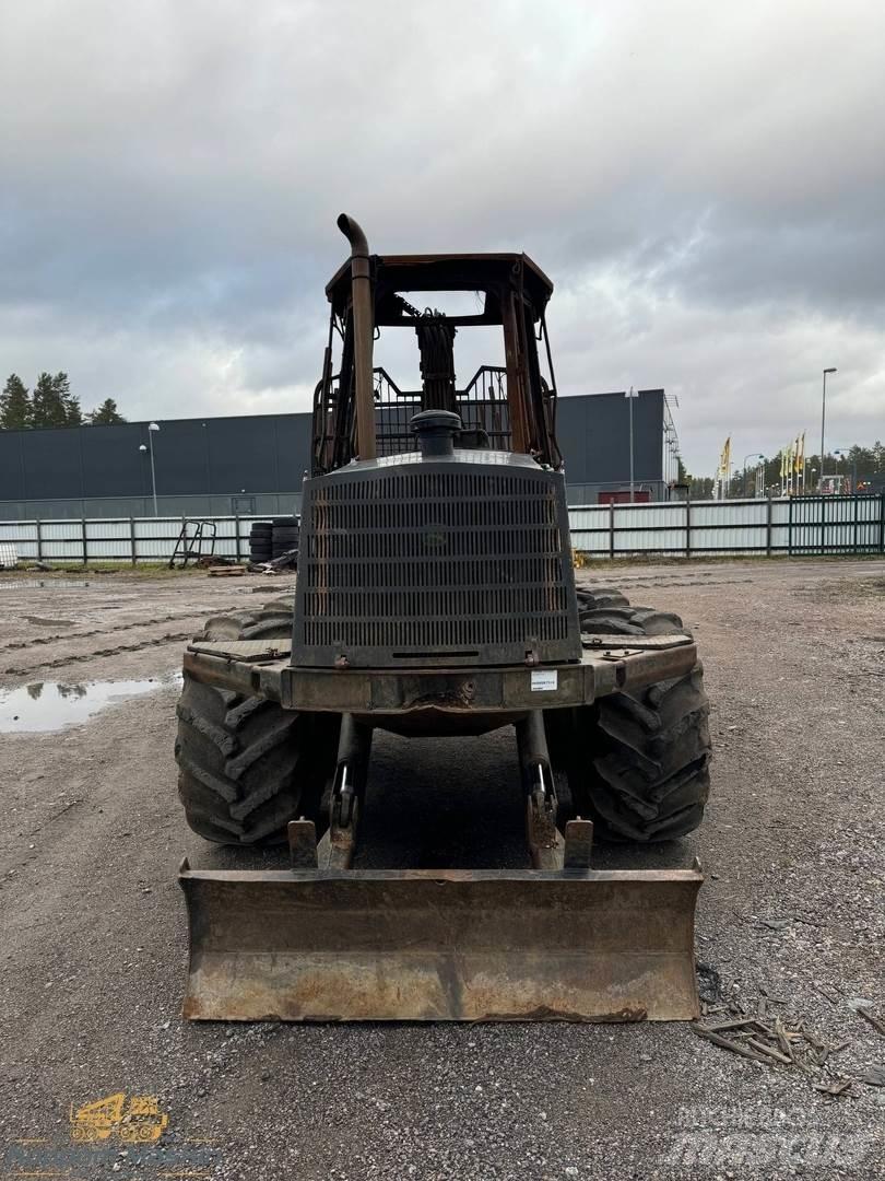John Deere 1110D Forwarderid