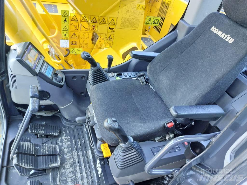 Komatsu PC228USLC-11 Roomikekskavaatorid