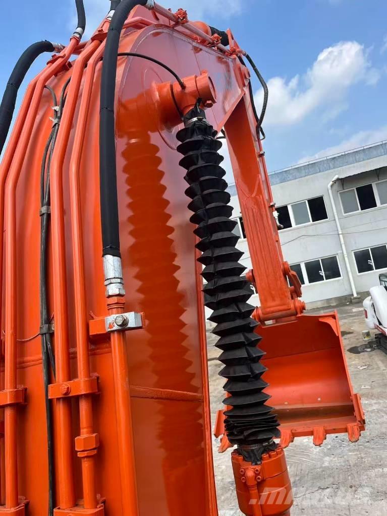 Hitachi ZX 250 Roomikekskavaatorid