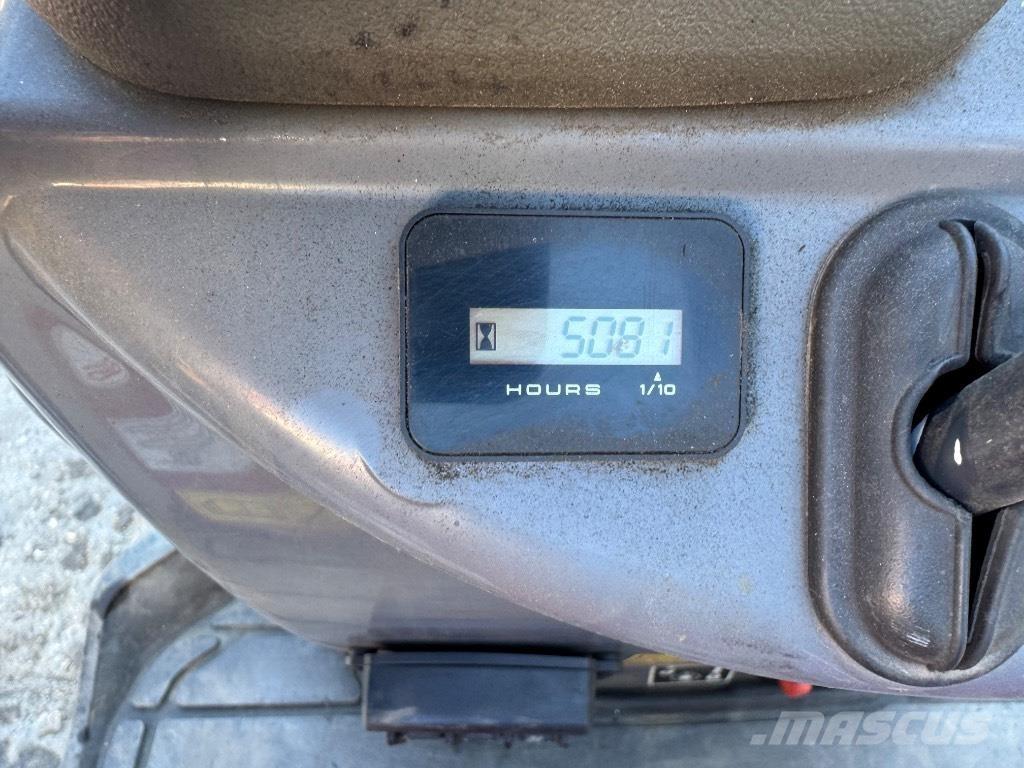 Yanmar SV08 (1E069) Miniekskavaatorid < 7 t