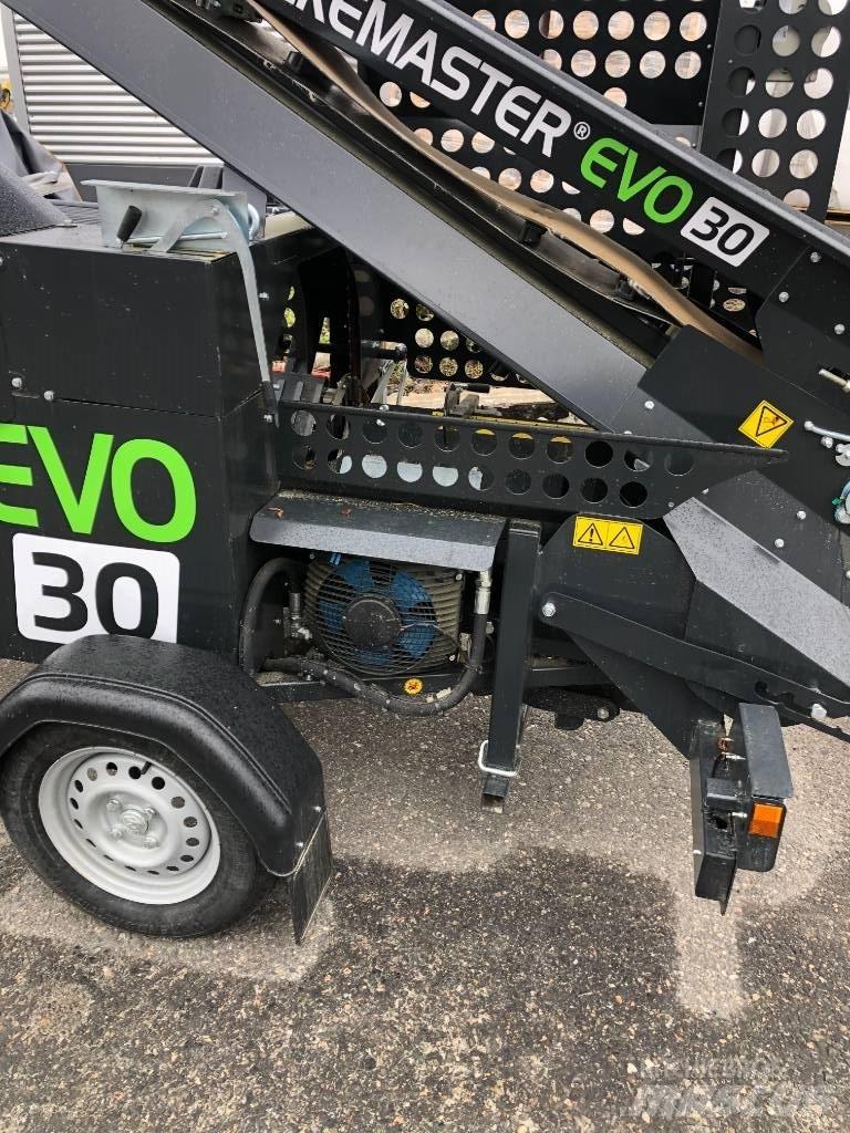 Pilkemaster Evo 30 Puulõikurid ja halumasinad