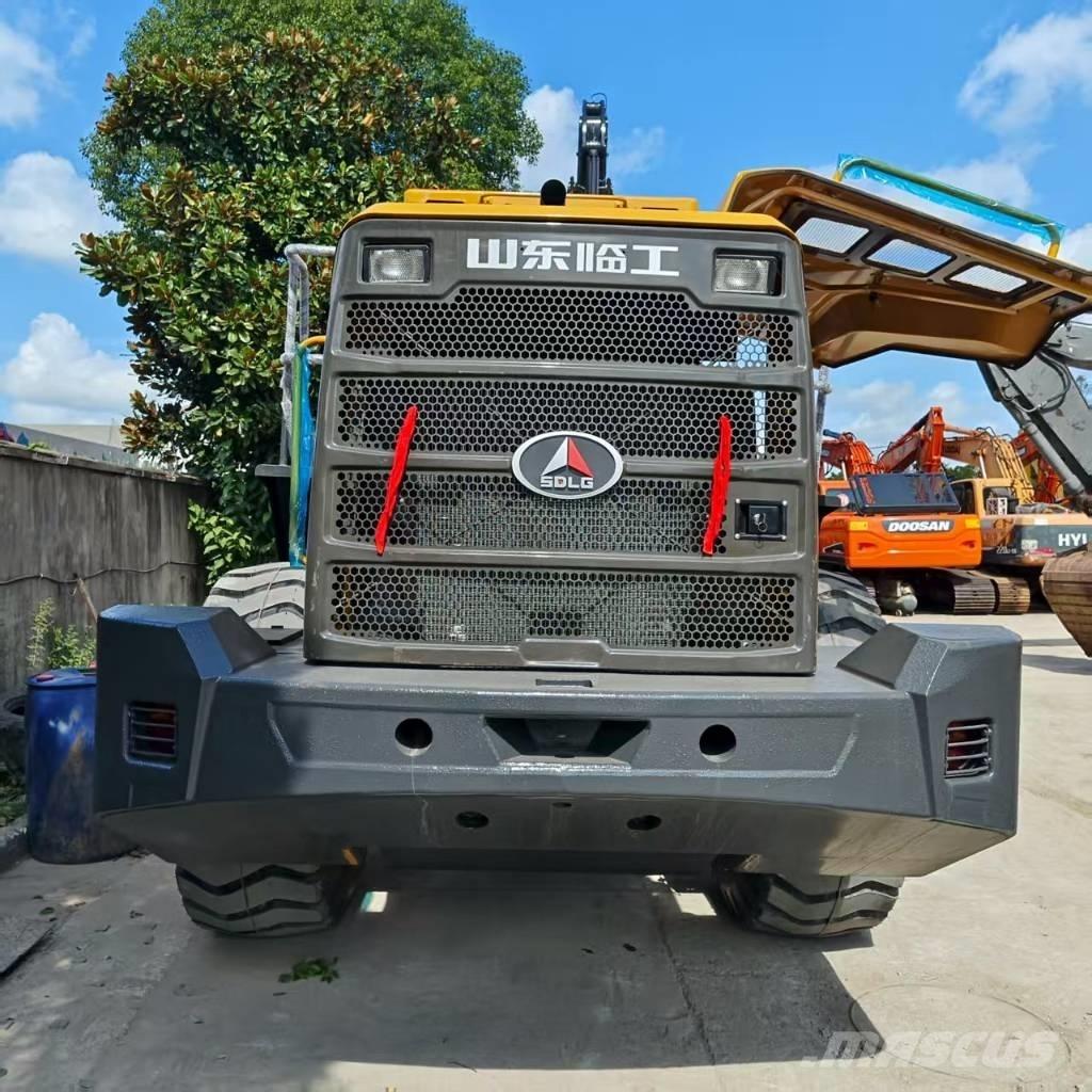 SDLG LG 958 F Rataslaadurid