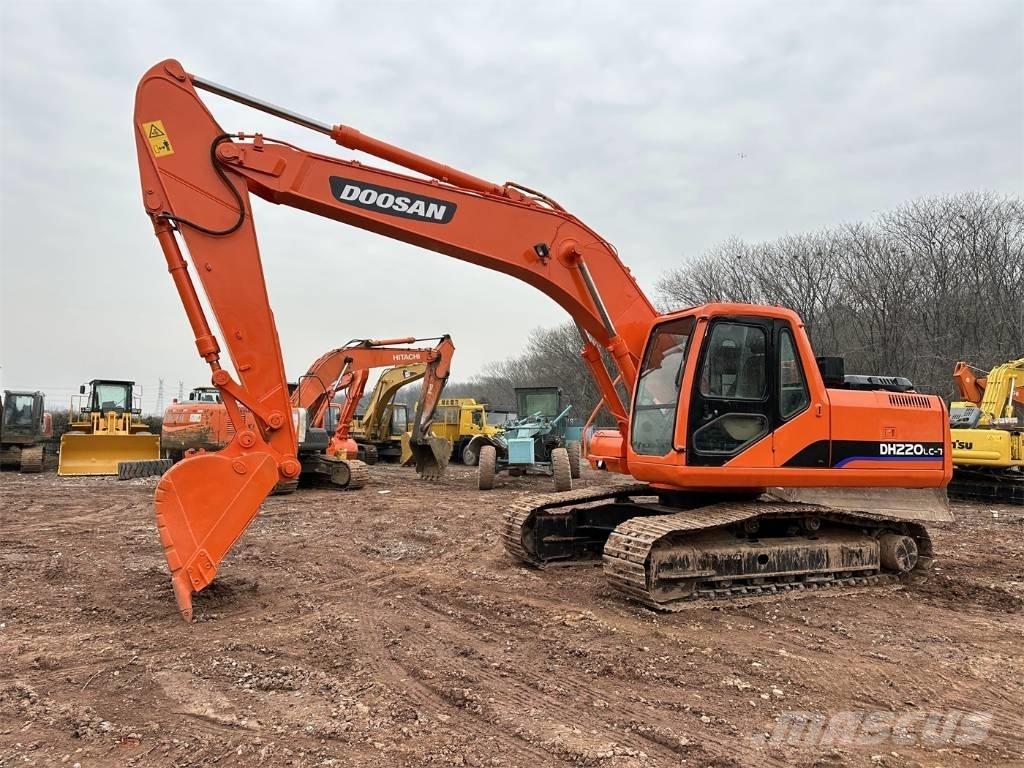 Doosan DH220-7 Roomikekskavaatorid