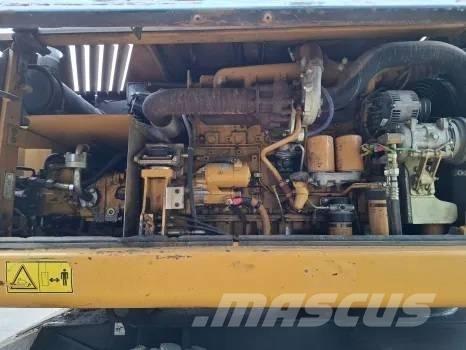 CAT M 316 C Ratasekskavaatorid
