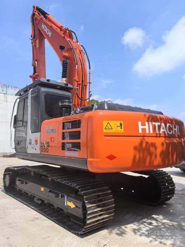 Hitachi ZX200 Roomikekskavaatorid