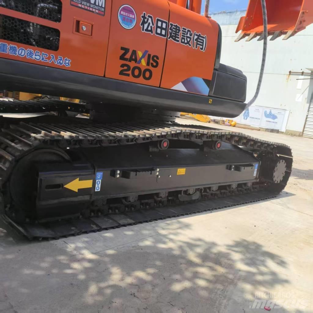 Hitachi ZX200 Roomikekskavaatorid