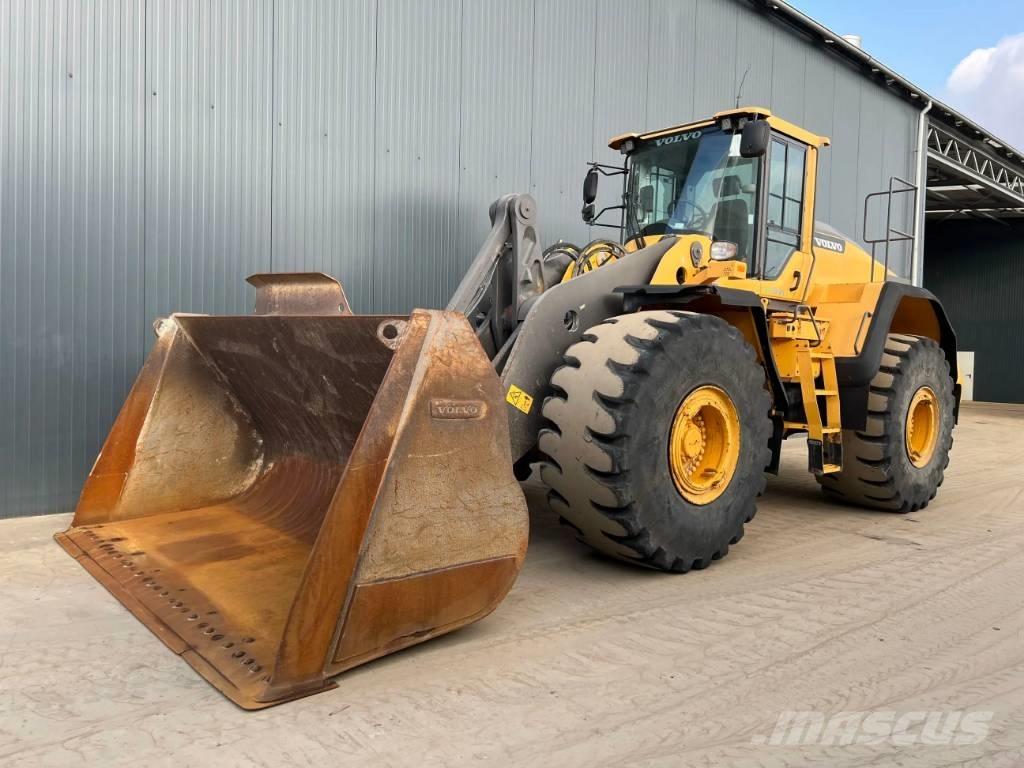 Volvo L220H Rataslaadurid