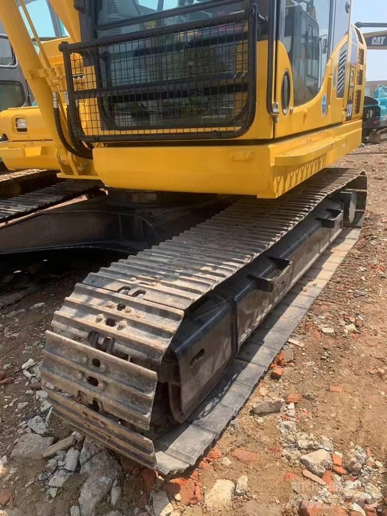 Komatsu PC 120-8 Väikeekskavaatorid 7t-12t